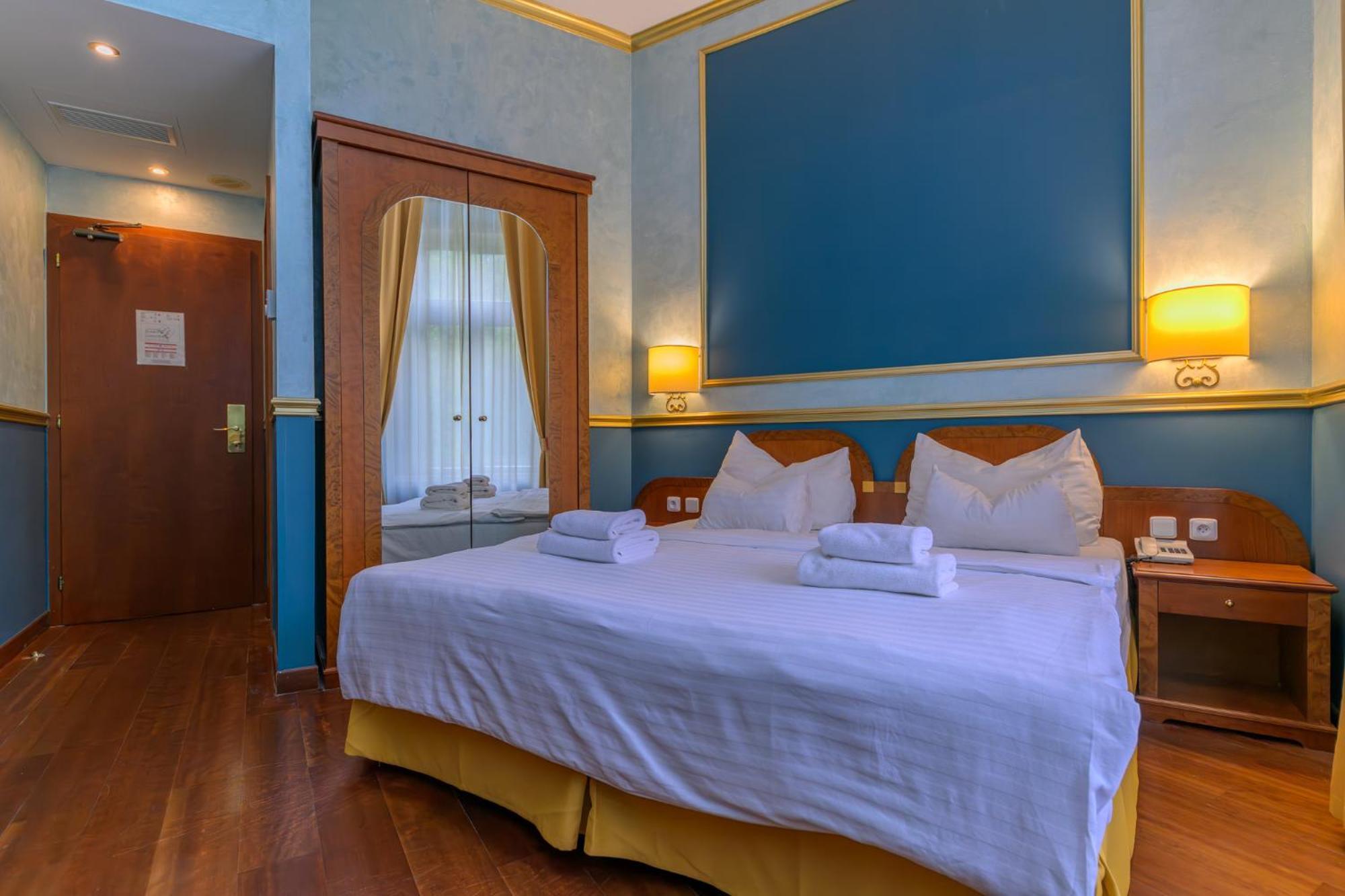 Hotel Kinsky Fountain Prague Ngoại thất bức ảnh