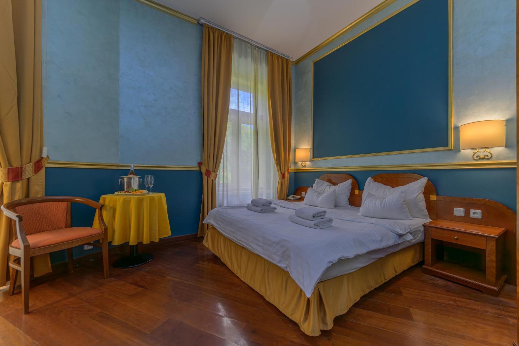 Hotel Kinsky Fountain Prague Ngoại thất bức ảnh