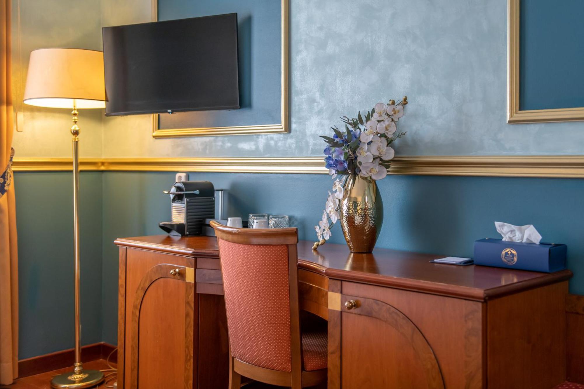 Hotel Kinsky Fountain Prague Ngoại thất bức ảnh