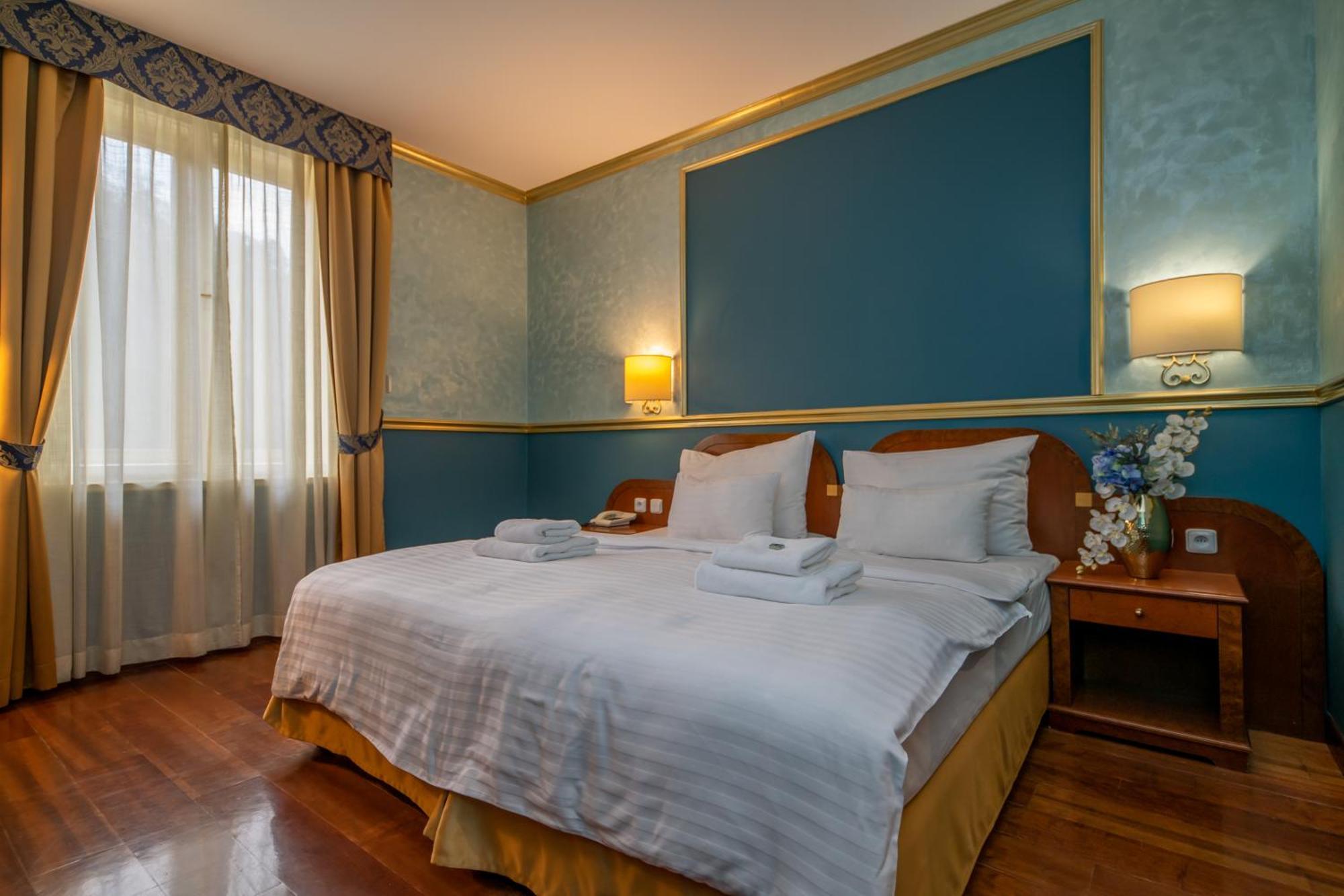 Hotel Kinsky Fountain Prague Ngoại thất bức ảnh
