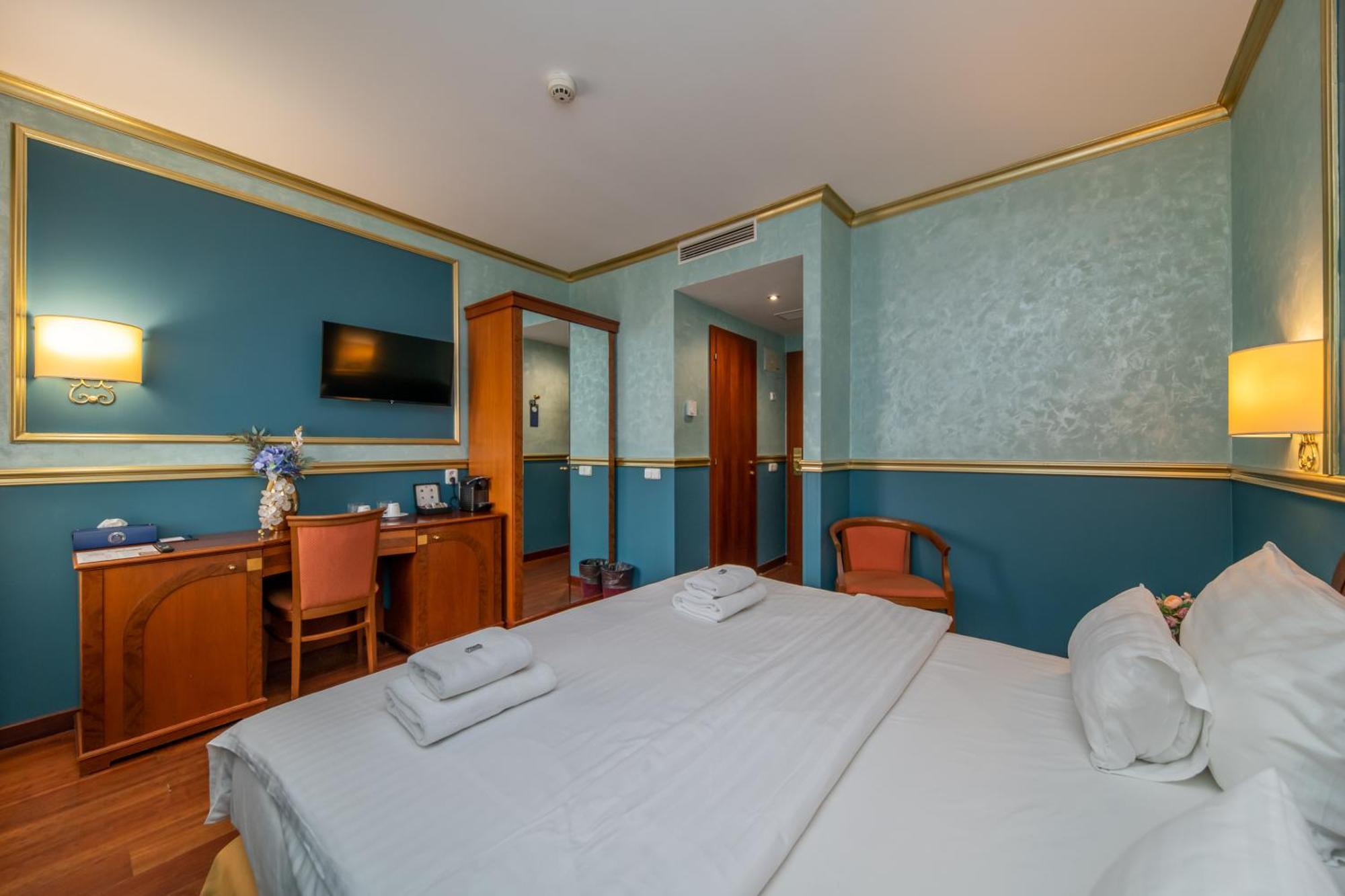 Hotel Kinsky Fountain Prague Ngoại thất bức ảnh