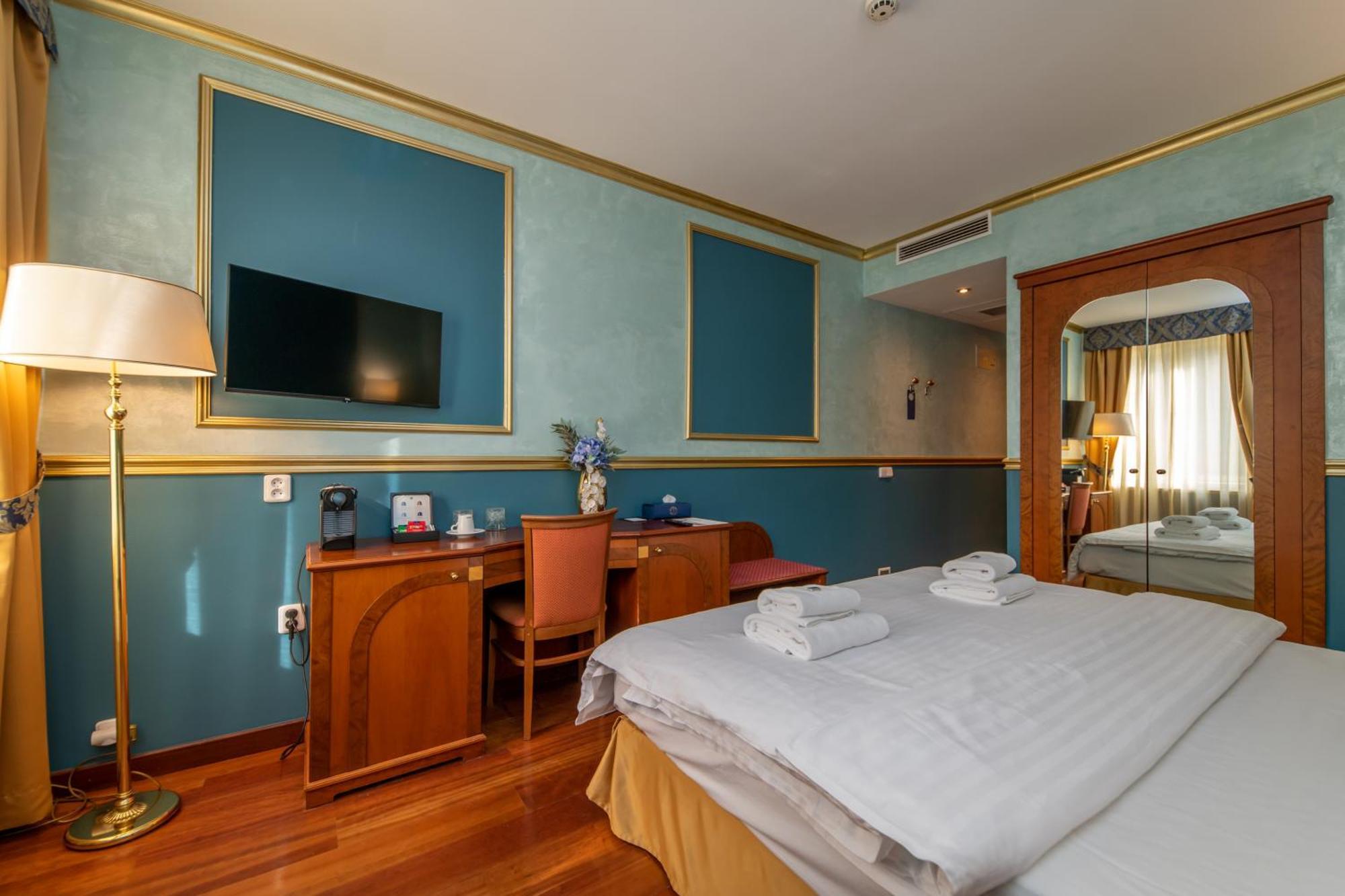 Hotel Kinsky Fountain Prague Ngoại thất bức ảnh