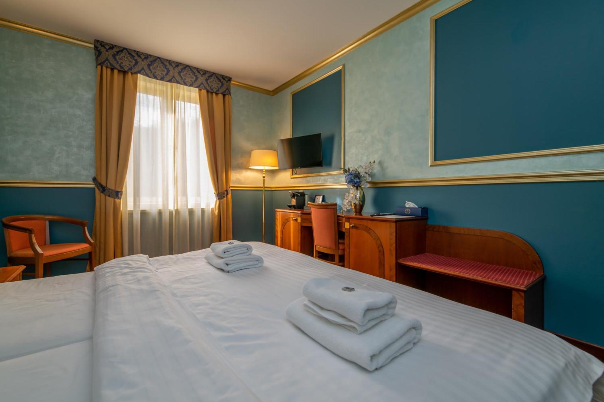Hotel Kinsky Fountain Prague Ngoại thất bức ảnh