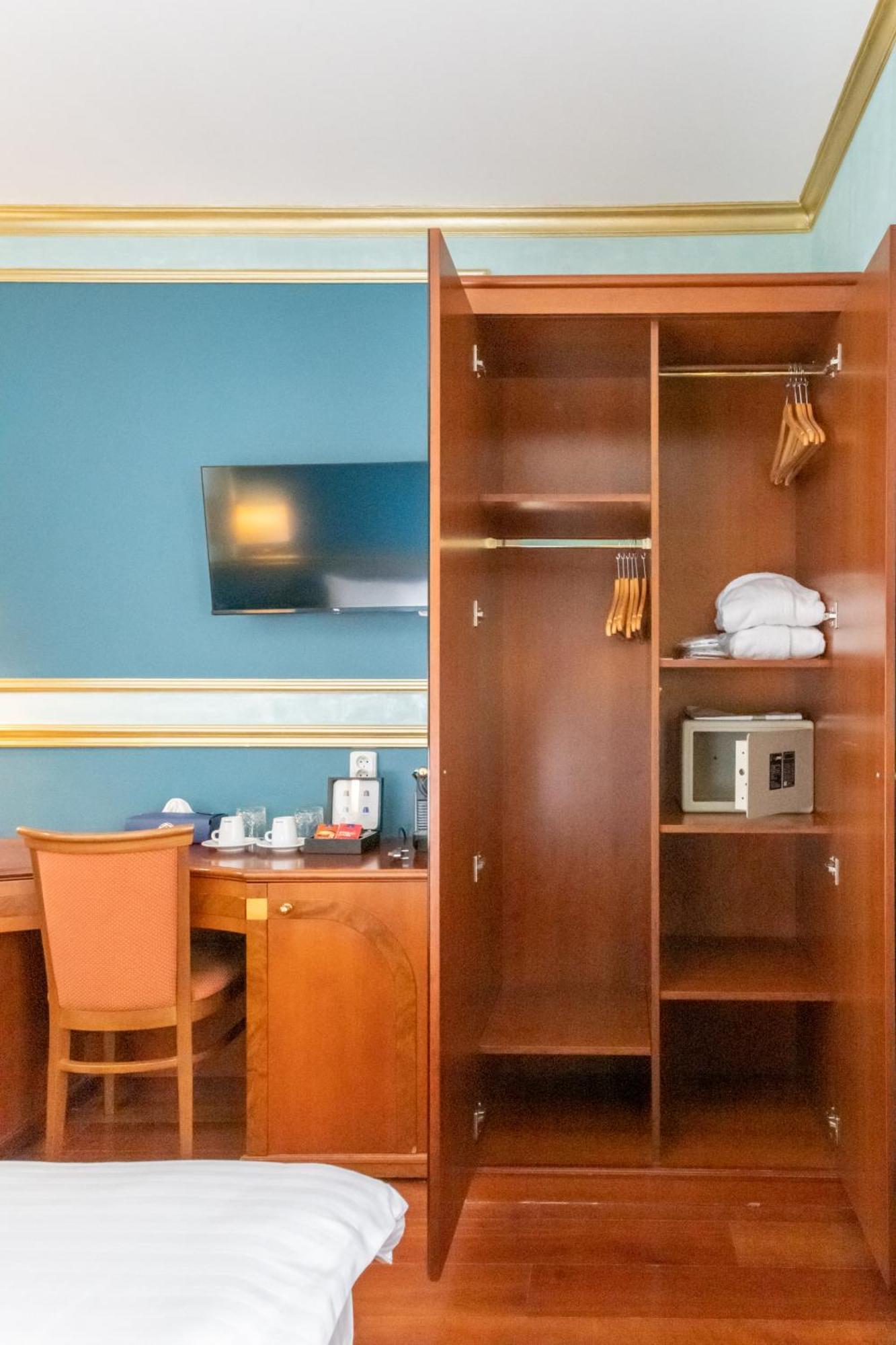 Hotel Kinsky Fountain Prague Ngoại thất bức ảnh