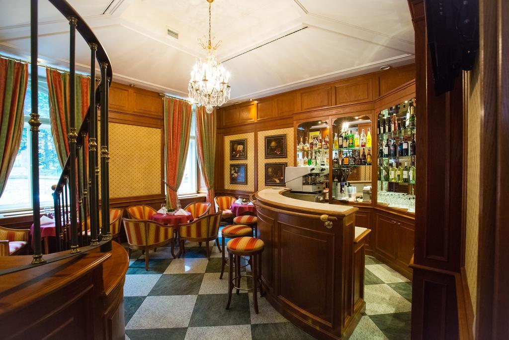 Hotel Kinsky Fountain Prague Ngoại thất bức ảnh